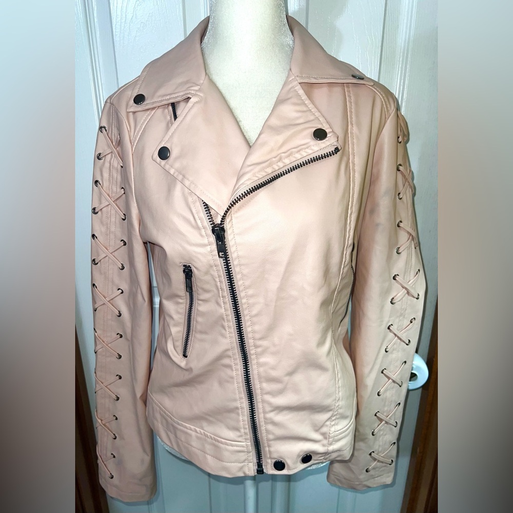 (READ) Vegan Leather Faux Leather Moto Jacket Peach Pink Lace Up Accents M